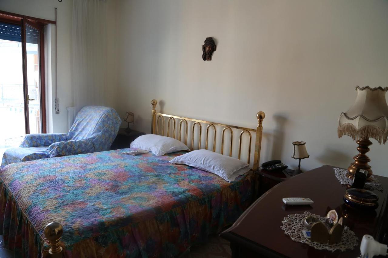 Stanza In Appartamento Neapol Zewnętrze zdjęcie